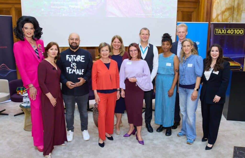 UNICEF Österreich Round-Table mit Ehrengast Doris Schmidauer zu KI und Frauenrechten